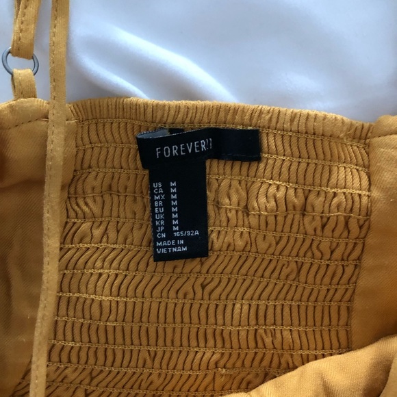 Crop tops bundle - forever 21 and garage - Picture 10 of 16